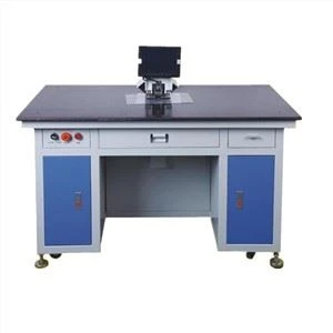 אגרוף חור מדריך CCD